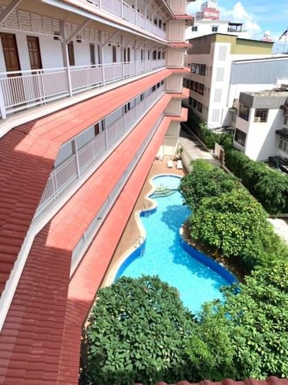 Hua Hin Baanklang Condo By Petch Kültér fotó